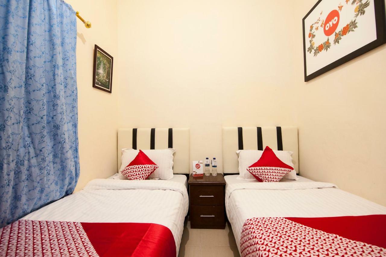 Oyo 719 Penginapan Panatapan Almonsari Resort Siborongborong Экстерьер фото