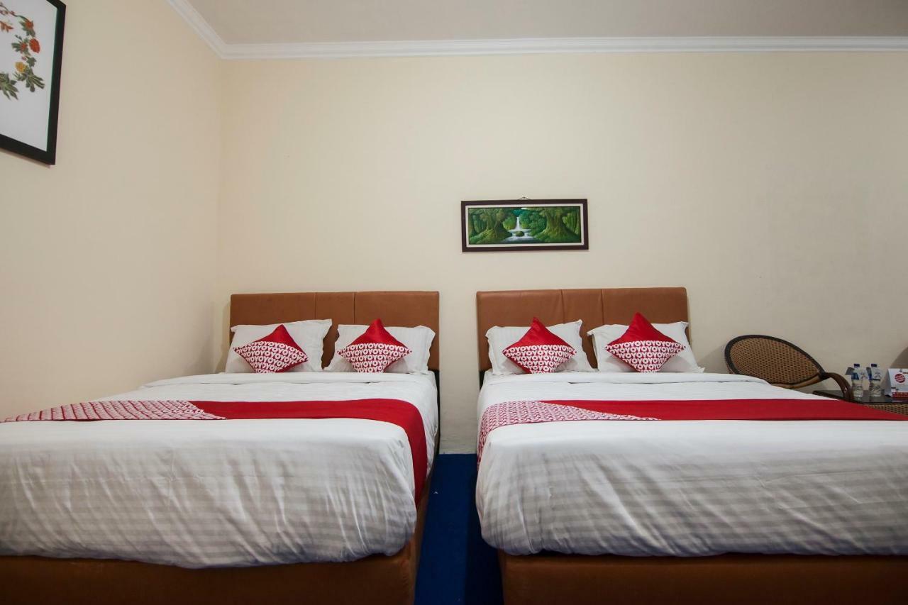 Oyo 719 Penginapan Panatapan Almonsari Resort Siborongborong Экстерьер фото
