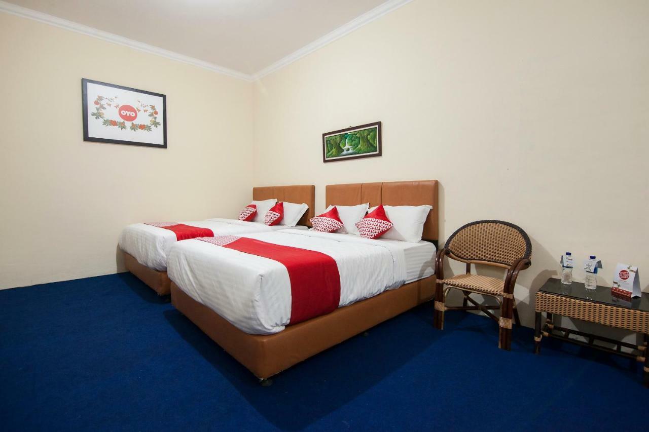 Oyo 719 Penginapan Panatapan Almonsari Resort Siborongborong Экстерьер фото