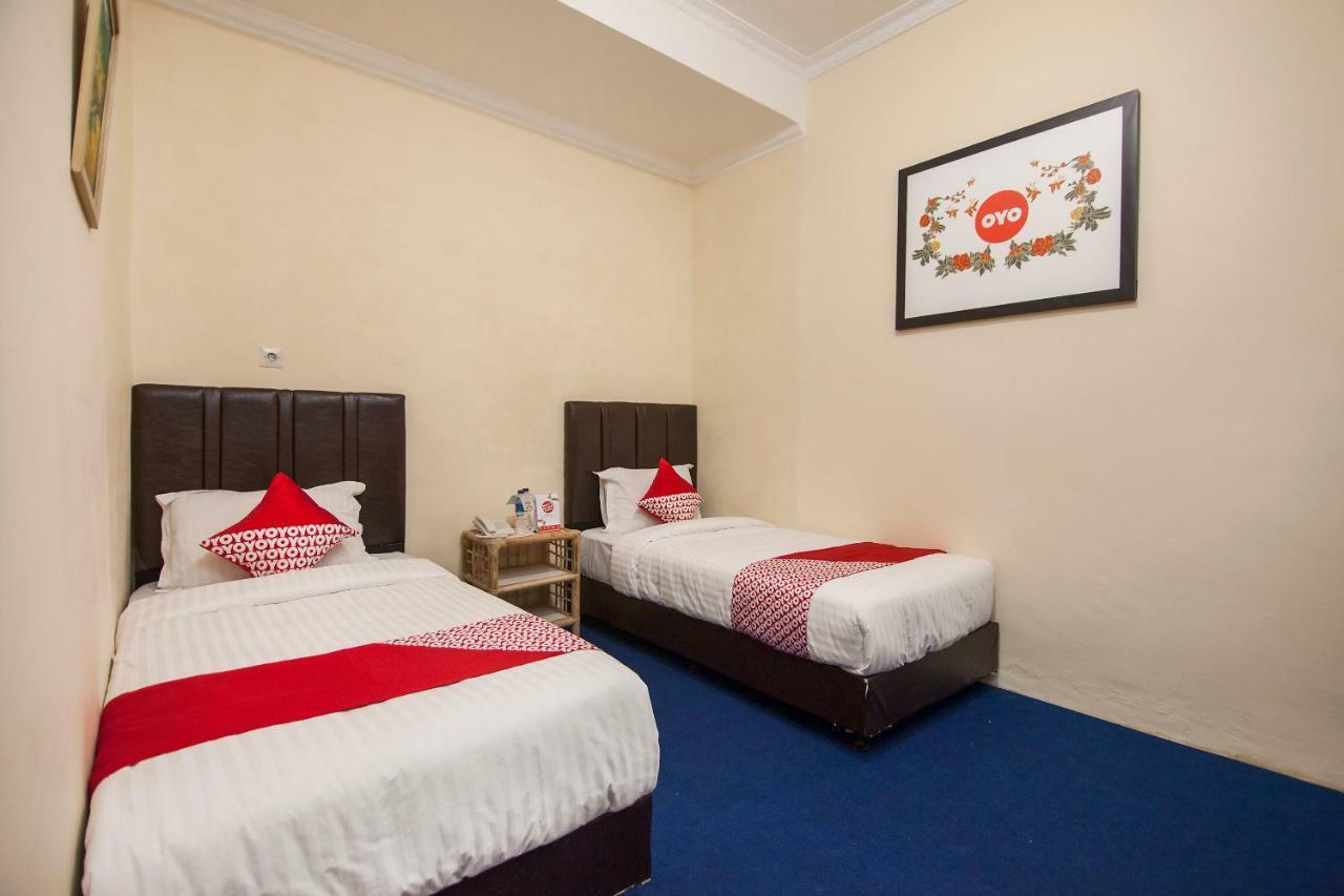 Oyo 719 Penginapan Panatapan Almonsari Resort Siborongborong Экстерьер фото
